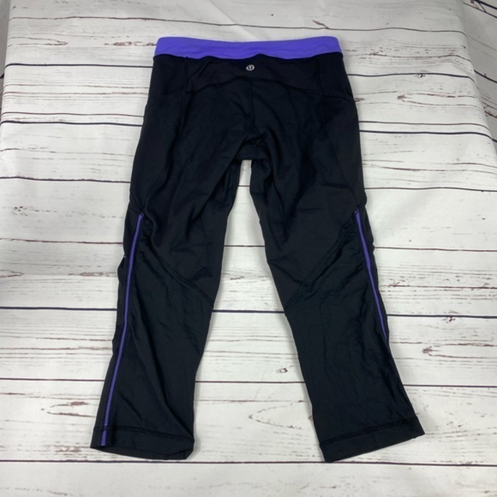 Lululemon Black/Purple Capri Leggings